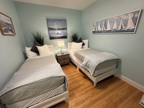 8 habitaciones, tabla de planchar con plancha, cuna de viaje y wifi 