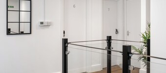 Hilltop Apartment 6 - UK50598