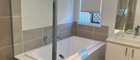 Dusche, Haartrockner