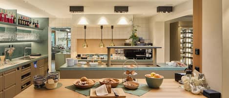 Petit déjeuner buffet compris tous les jours