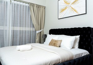 2 soverom, strykejern/-brett, internettilgang og sengetøy