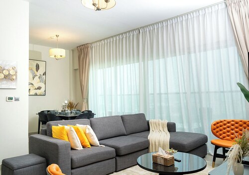 Charming 2-bedroom apartment with AC in vibrant Dubai-Jumeira Village Circle