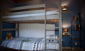 3 bedrooms, iron/ironing board, WiFi, bed sheets - House - Le Clos Des Pommiers (Pleudihen-sur-Rance)