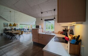 Fridge, microwave, dishwasher, coffee/tea maker