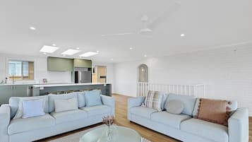 Apartment | Living room