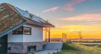 Modern, Luxurious and Sustainable Nature Villa