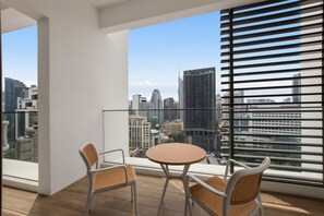 Deluxe Suite, 2 Bedrooms, Balcony, City View | Balcony