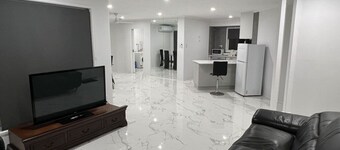 SPA House ,4 BDR, 5 beds,Master with A/C