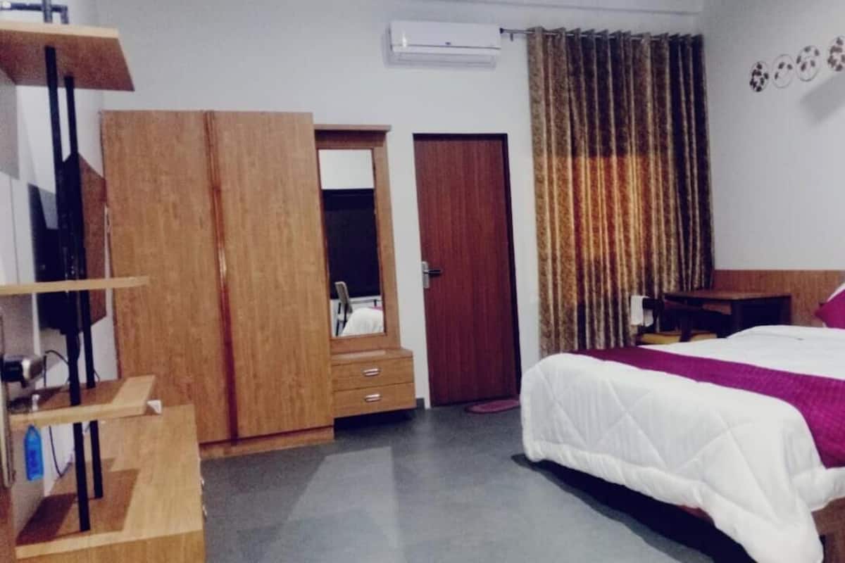 Double Room, City View | Free WiFi