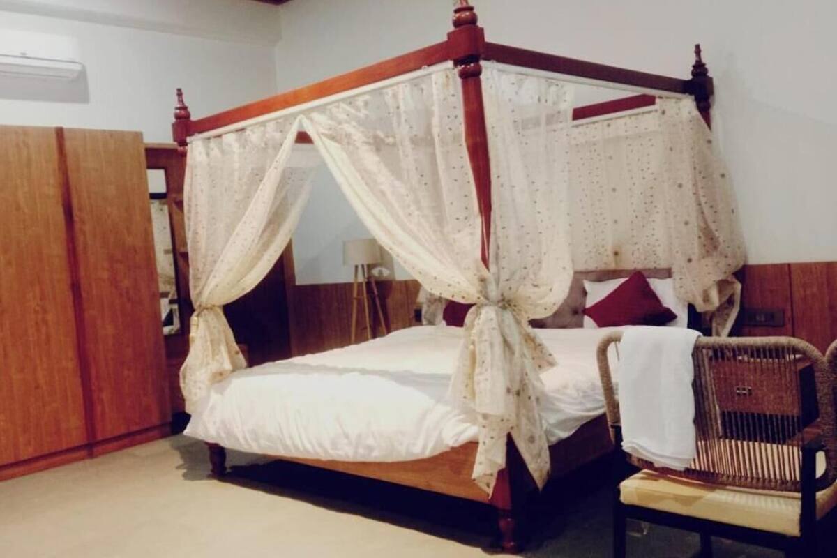 Double Room, City View | WiFi (free), bed sheets