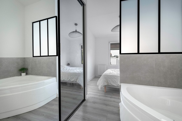 6 camere, ferro/asse da stiro, Wi-Fi gratuito