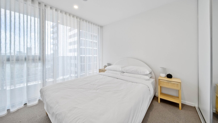 2-bed Haven: Impeccable Interiors & Chic Amenities