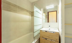 Towels - 2-room Apartment for 4 People, 25m2 (La Plagne-Tarentaise)