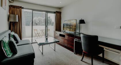 Urban 1-bed Apartment in the Heart of the City