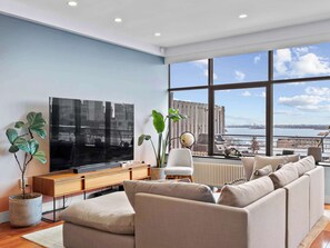 Télévision, espaces bureaux