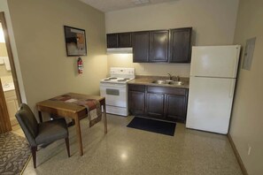 Fridge, microwave, coffee/tea maker, toaster