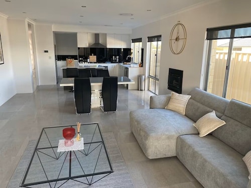 Luxury & Gives You It All -  Piara Waters