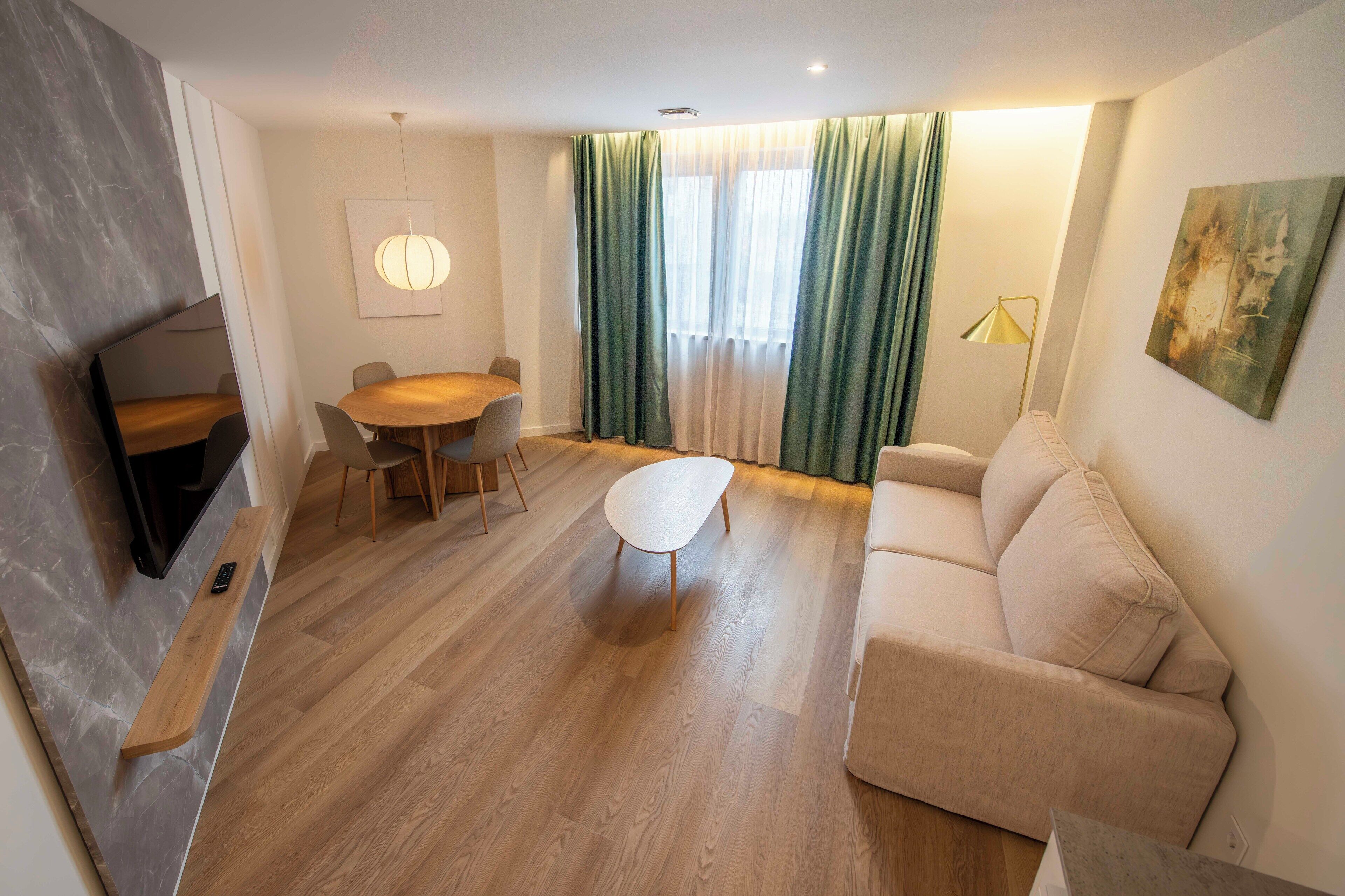 ファミリー アパートメント シティビュー | リビング エリア