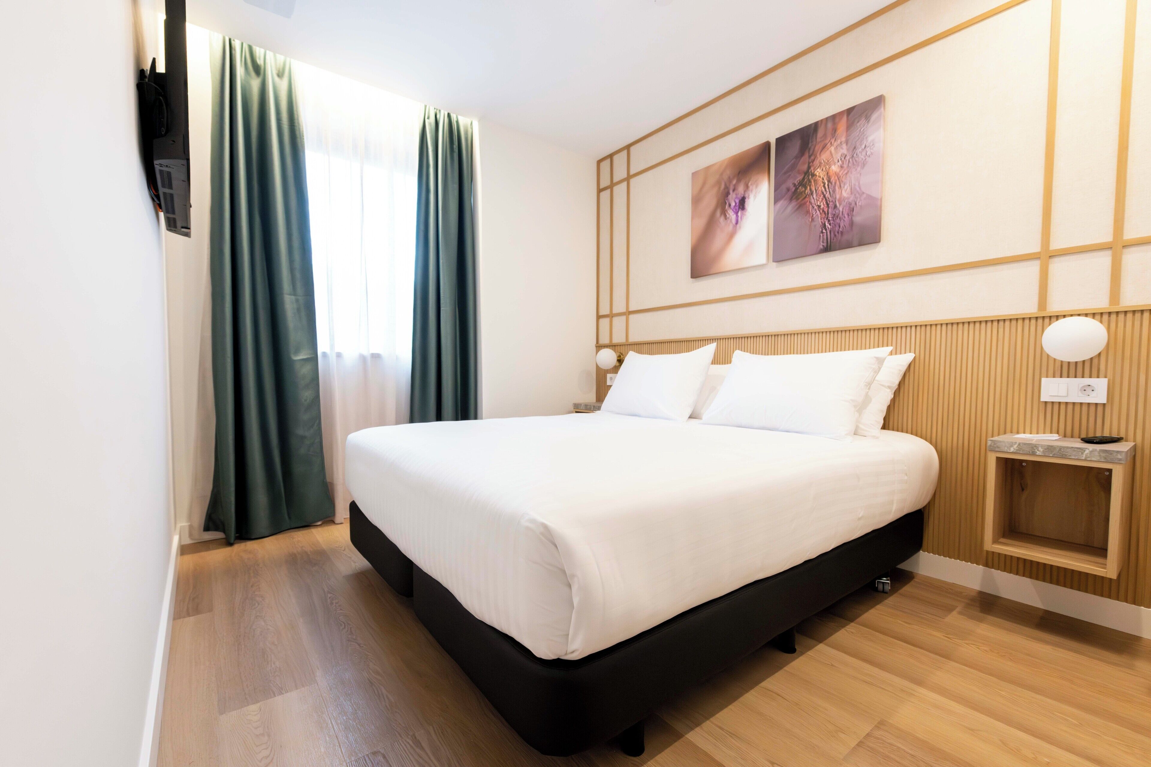 Espace de travail pour ordinateur portable, Wi-Fi gratuit