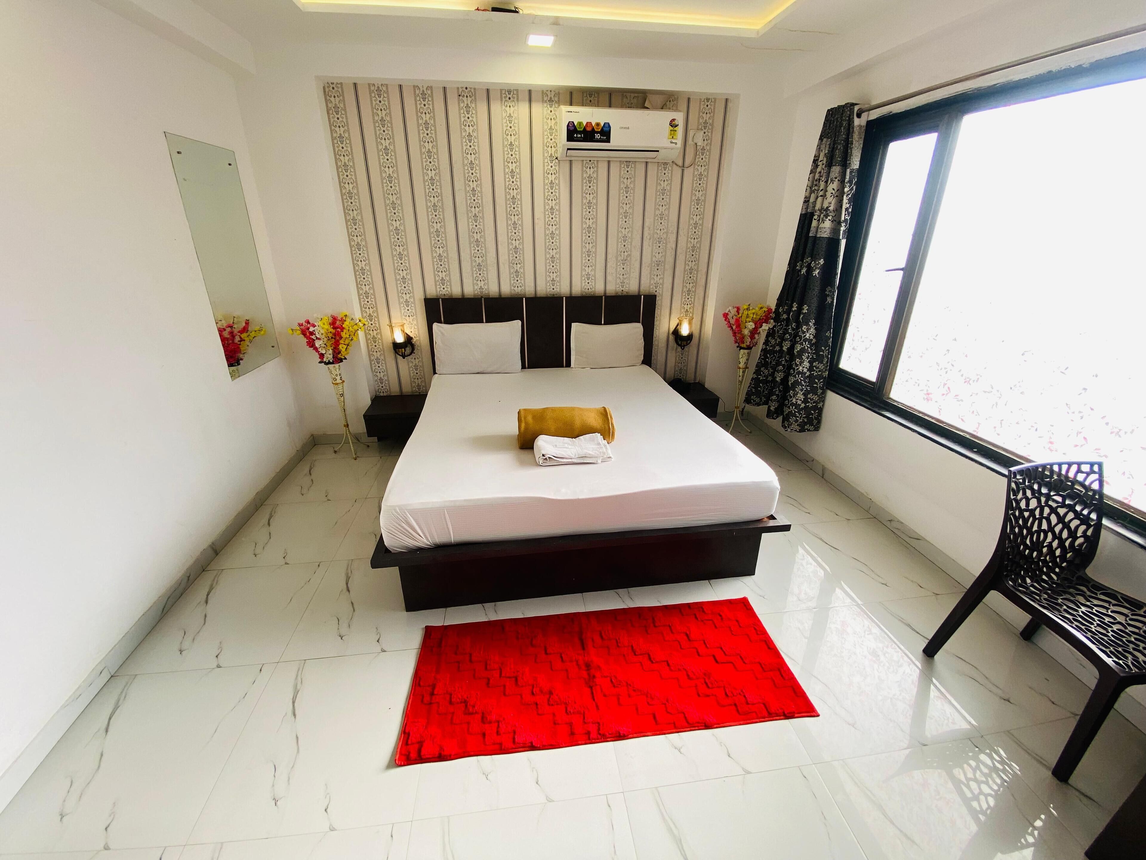 Rollaway beds, free WiFi, bed sheets