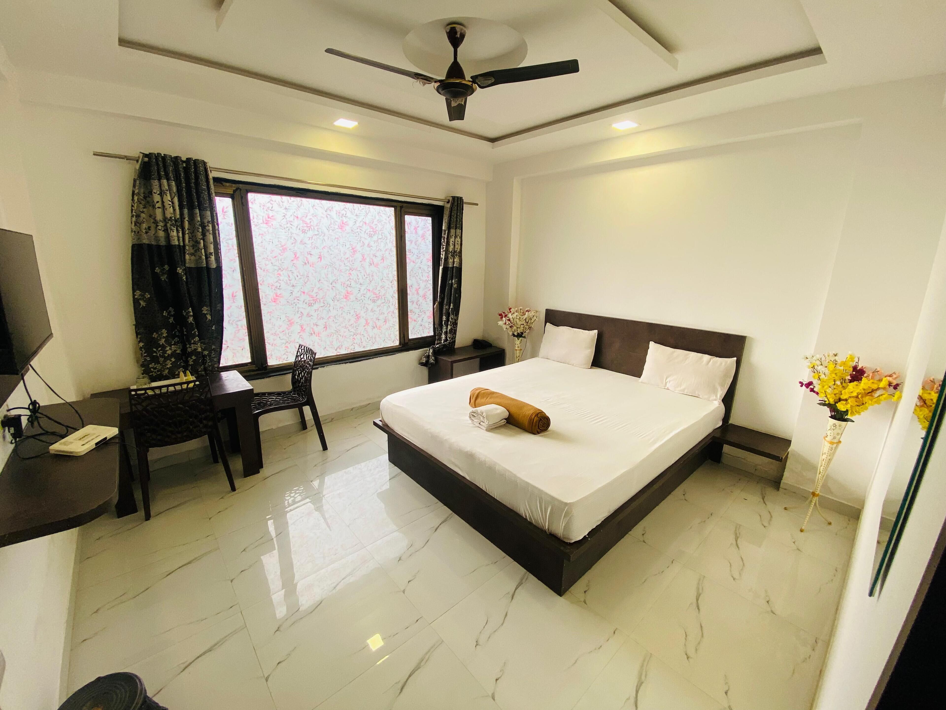 Classic Room | Rollaway beds, free WiFi, bed sheets