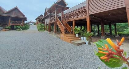 Vangnamthip Meung Feung Hotel