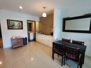 Laguna Apartment 1 @ Marina Island - Kimna Home @ Marina Height (Lumut)