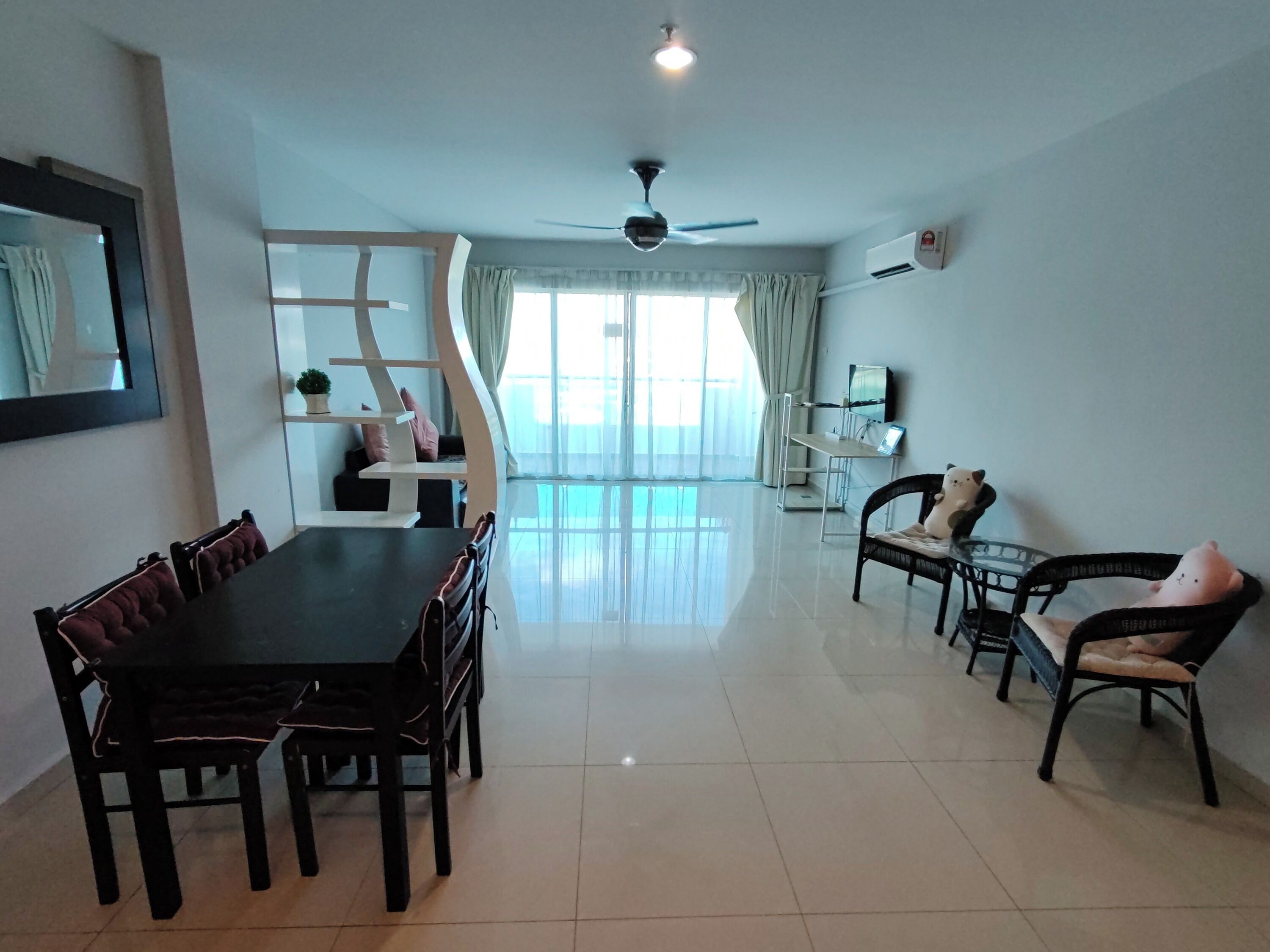 Laguna Apartment 1 @ Marina Island