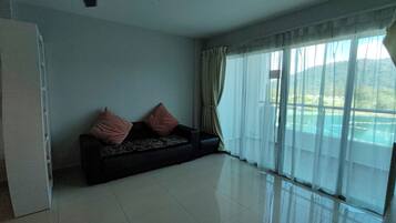 Laguna Apartment 1 @ Marina Island