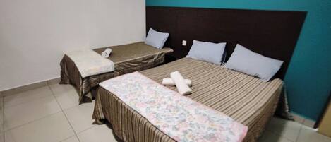 Leilighet, 2 soverom, bassengutsikt