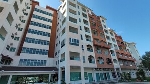 Laguna Apartment 1 @ Marina Island
