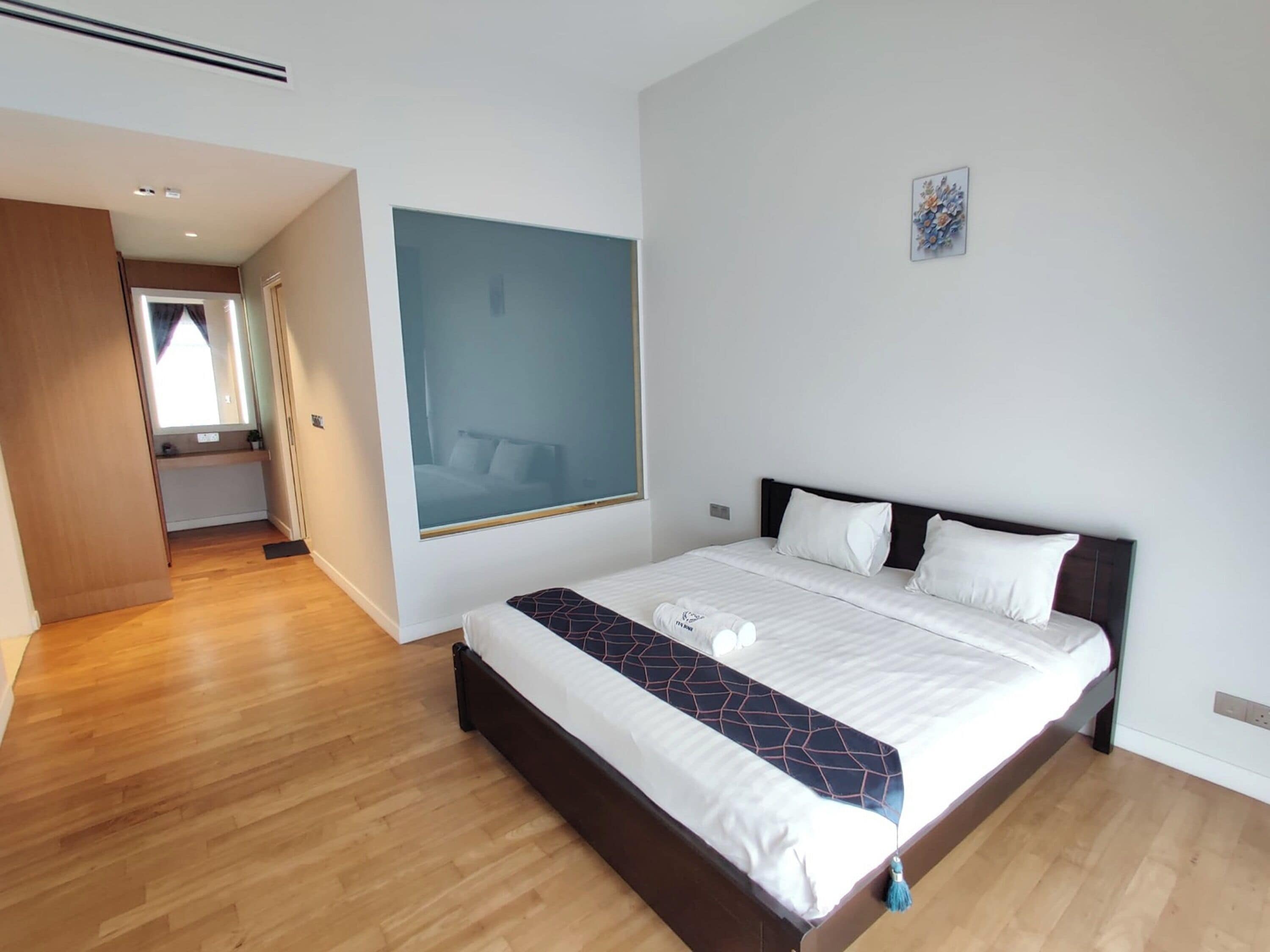 Premium Room, 3 Bedrooms | Desk, free WiFi, bed sheets