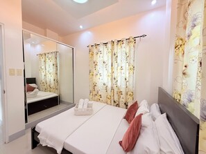 Villa | Schreibtisch, kostenloses WLAN, Bettwäsche