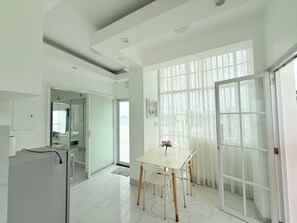 Penthouse | Meja, Wi-fi percuma, cadar katil 