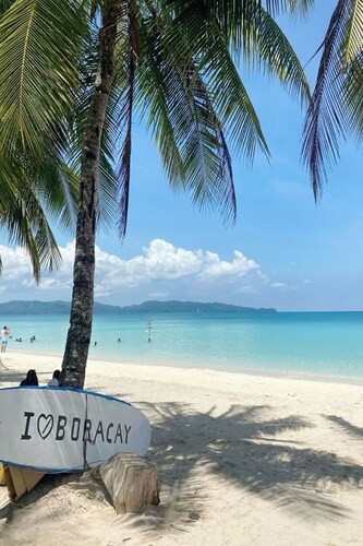 Lazy Daze Hometel Boracay