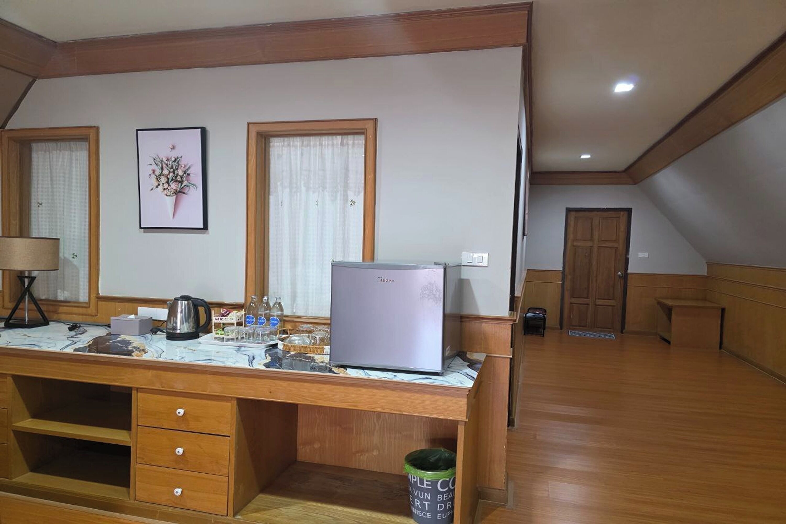 Family Room with River View | 書桌、免費 Wi-Fi、床單