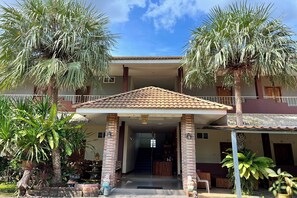 Front of property - Mayuree Resort (Udon Thani)