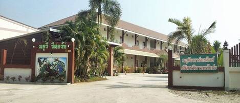 Fachada de la propiedad