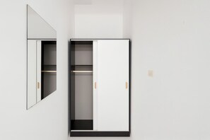 Habitación doble estándar | Escritorio, wifi gratis y ropa de cama 