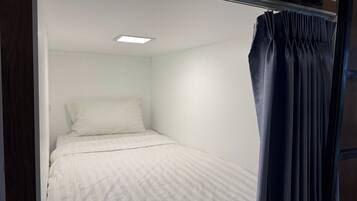 Free WiFi, bed sheets