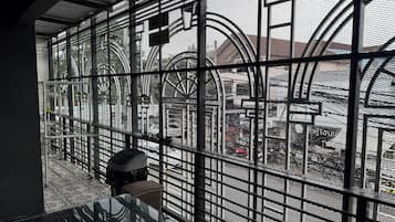 Room, 1 King Bed, Balcony | Free WiFi, bed sheets