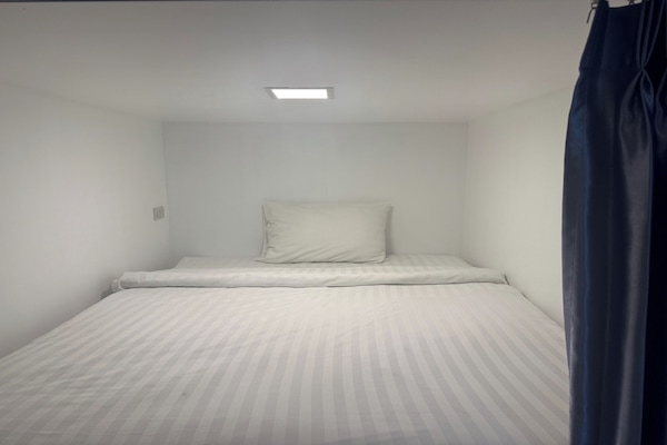 Sistema de insonorización, wifi gratis, ropa de cama