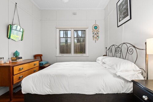 Bright 3-bed House With Garden,