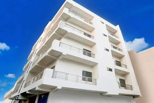 ด้านหน้าที่พัก