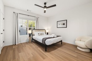 2 bedrooms, iron/ironing board, WiFi, bed sheets
