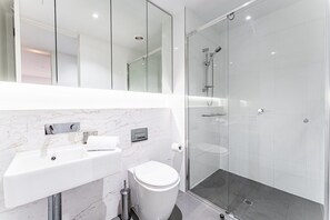 Apartment | Bathroom