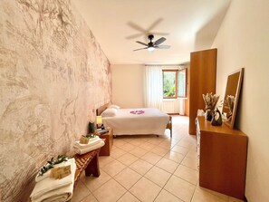 2 bedrooms, free WiFi, bed sheets, wheelchair access