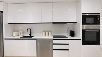 Apartment | Private kitchen | Fridge, microwave, oven, stovetop