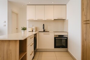 公寓 | 私人廚房 | 雪櫃、微波爐、焗爐、爐具