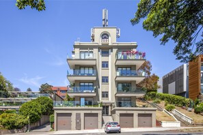 Apartment | View from property - Superb 2-bed Apartment Facing Rose Bay Marina (Sydney)